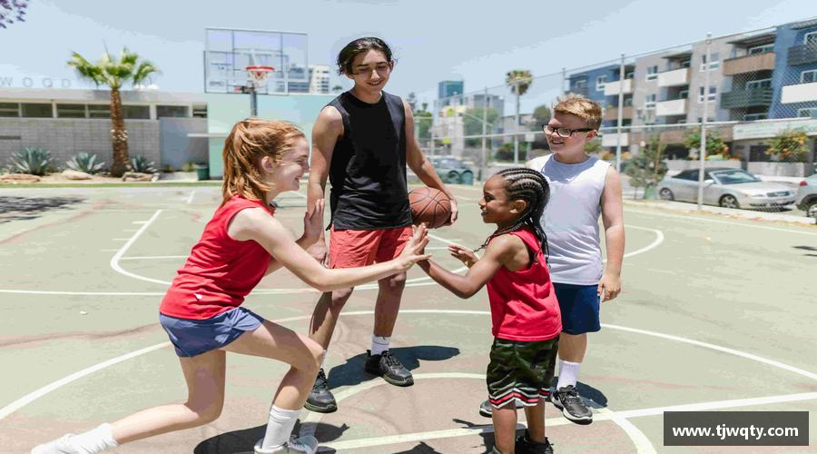 球速app热血青春，全情投入